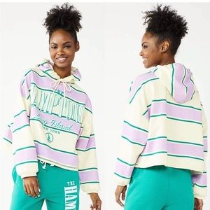 NWT The Hamptons Sweatshirt Hoodie Medium